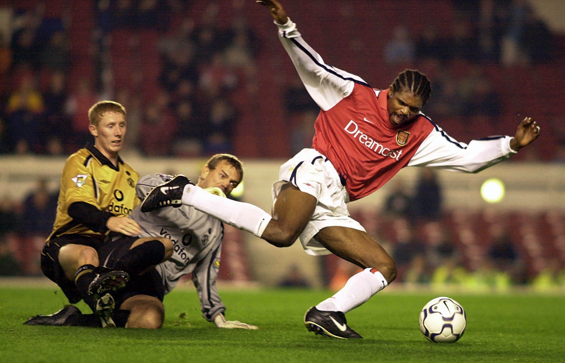 Arsenal Invincible Nwankwo Kanu wore size 15 boots