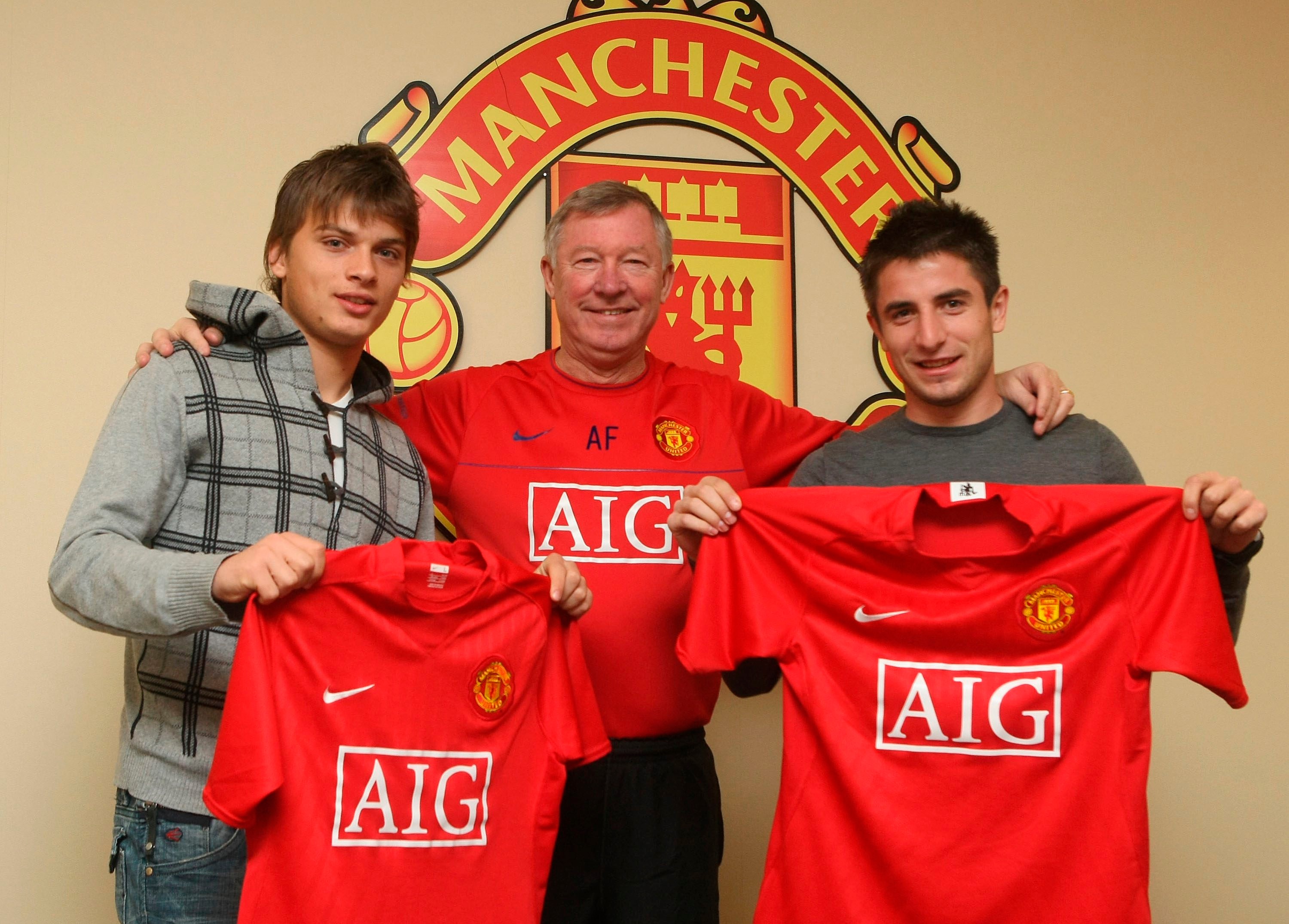 United pulled out of signing Ljajic but completed the signing of compatriot Zoran Tosic