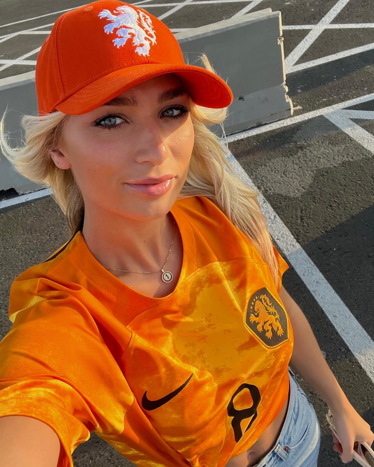 Noa van der Bij has followed Cody Gakpo in Qatar to cheer him on at the World Cup