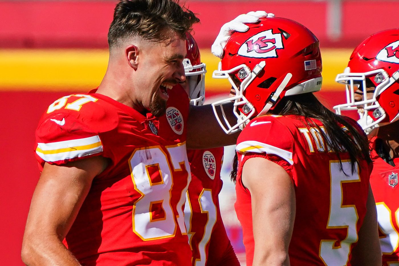 Chiefs' punter Tommy Townsend made the throw of the day - Arrowhead Pride